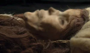 The Mystery of the Smiling Xinjiang Mummy: Princess of Xiaohe - image 7