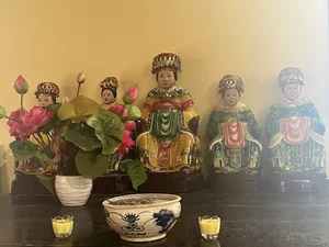 Exquisite Craftsmanship: 18 Arhat Statues Carved from Century-Old Precious Wood - image 1