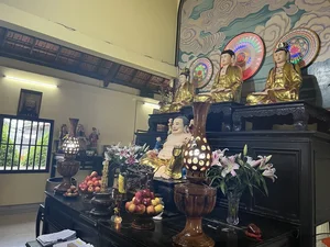 Exquisite Craftsmanship: 18 Arhat Statues Carved from Century-Old Precious Wood - image 9