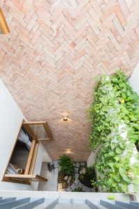 20 Skylight Window Ideas for Bright and Airy Bedrooms - image 9