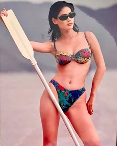 The Original Lingerie Queen from Tien Giang: Timeless Beauty - image 5