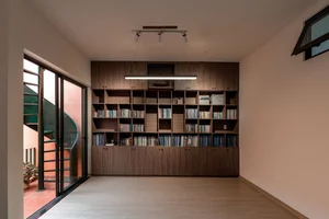 Maximizing Natural Light: The Architectural Genius of Modern Tube Houses - image 12
