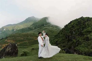 Couple Reveals Why They Chose a Unique Wedding in the Clouds - image 2