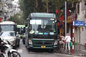 New Traffic Regulations in Hanoi Old Quarter During Peak Hours - image 7