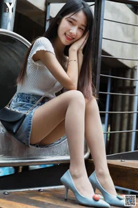 Meizi’s Retro Hong Kong Style Portrait Series – IESS Chinese Model Photography - image 5