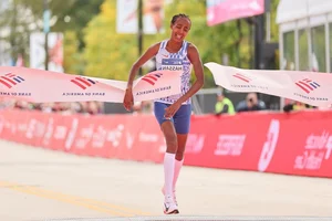 Top 10 Fastest Female Marathon Runners in History: A Legacy of Speed - image 9