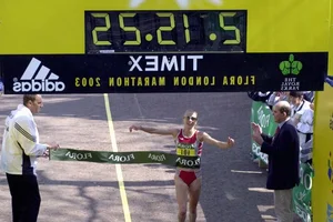 Top 10 Fastest Female Marathon Runners in History: A Legacy of Speed - image 7