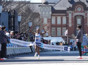 Top 10 Fastest Female Marathon Runners in History: A Legacy of Speed - image 2