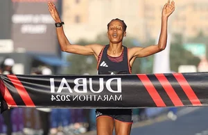 Top 10 Fastest Female Marathon Runners in History: A Legacy of Speed - image 8