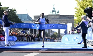 Top 10 Fastest Female Marathon Runners in History: A Legacy of Speed - image 1