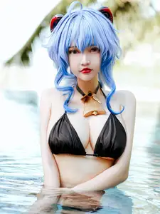 Coser Potato Godzilla's Alluring Ganyu Bikini Cosplay by the Pool - image 8