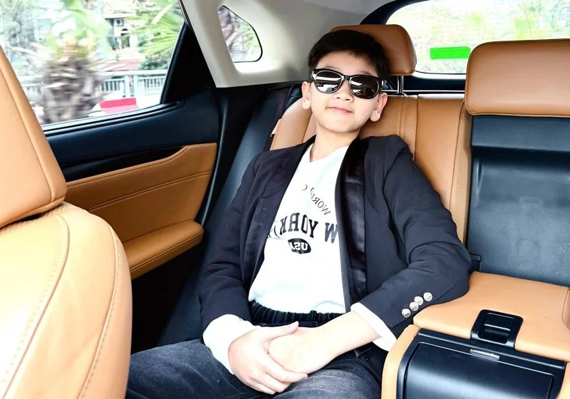 The Luxurious Life of La Thanh Huyen’s Son: A Glimpse into Celebrity Parenting