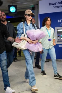 Stunning Street Style of Vietnamese and International Celebrities at Cannes - image 2