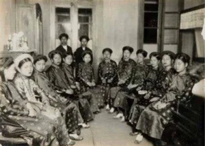 The Legendary 20th Century Northern Vietnam Wedding with Planes and Massive Gold Dowry - image 3