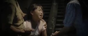Hoa Sua Ve Trong Gio Episode 13: Intense Family Drama Unfolds - image 2