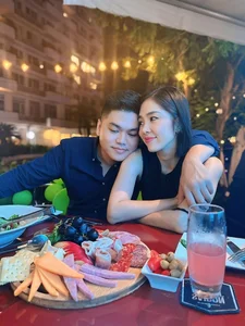 Le Quyen Flaunts Incredible Physique: The Queen of Tea Rooms Stuns in Latest Bikini Photos - image 1