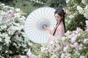 Artistic Expression: YiTuYu Art Language Vol.6164 with Model Zhi Zhi Qi - image 17