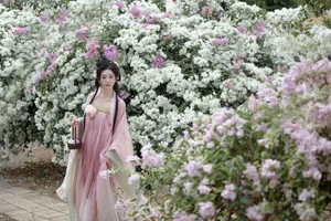 Artistic Expression: YiTuYu Art Language Vol.6164 with Model Zhi Zhi Qi - image 10