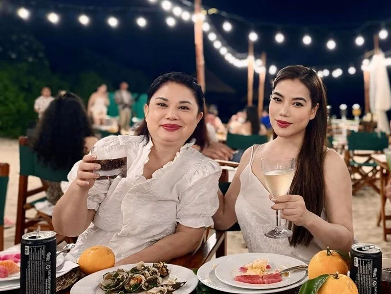 Truong Ngoc Anh Flaunts Three Generations of Beauty and Impressive Height