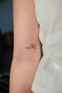 89+ Cute Mini Tattoo Designs: Simple and Meaningful Ideas - image 6