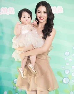 The Adorable Vietnamese Tycoon's Daughter Pampered by Famous Beauty Queens and Miss Y Nhi - image 2
