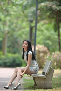 Stunning Qipao Fashion Gallery Featuring Model Ning Ning in Lush Greenery Settings - image 9