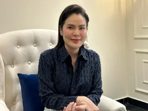 Inside the Luxurious Palace-Like Mansion of Miss Phuong Le - image 1