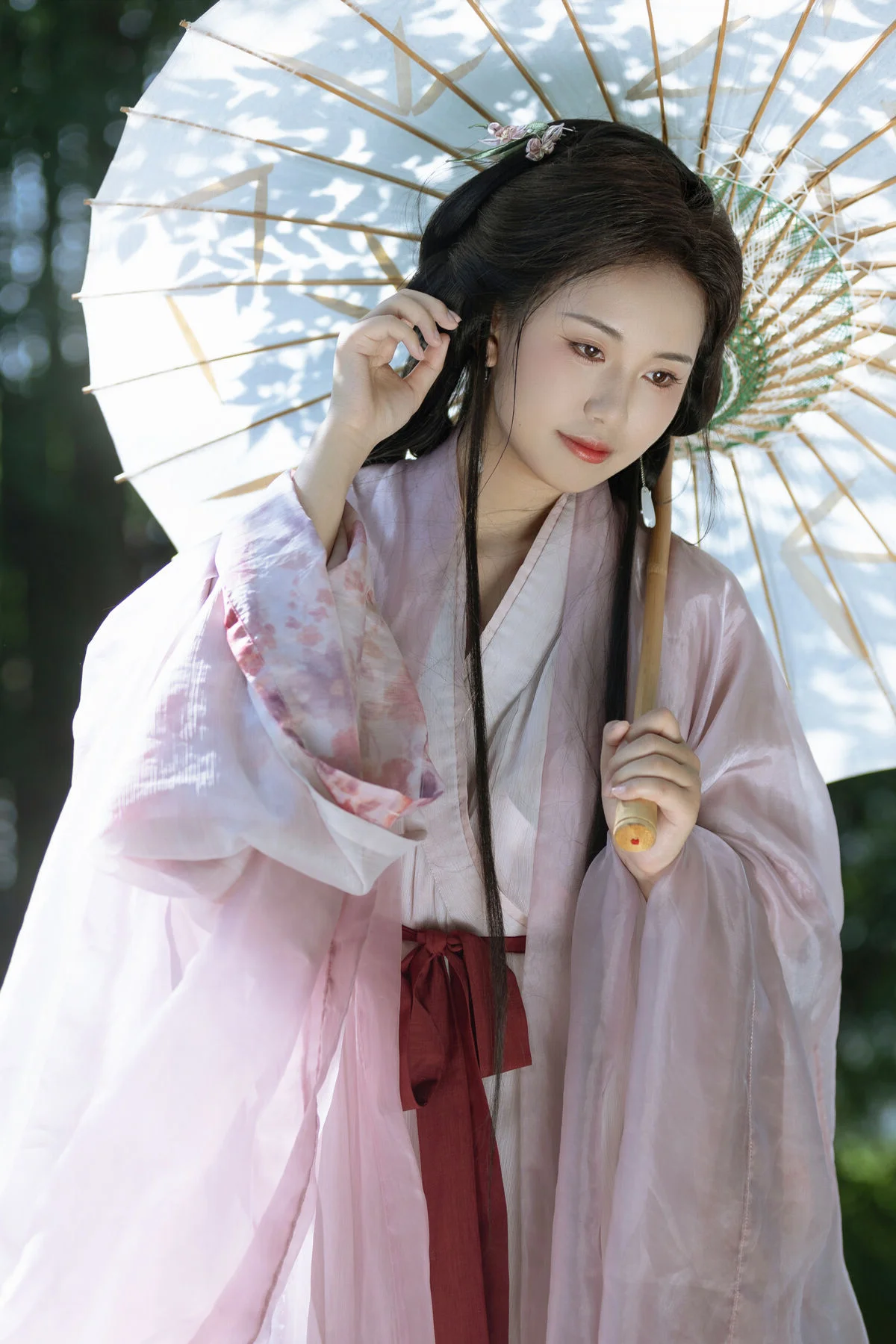 YiTuYu Art Language Vol.10214 Jie Jie: A Stunning 23-Photo Collection of Artistic Portrait Photography