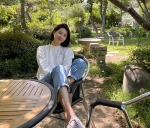 Park Soo Jin Style Guide: How Bae Yong Joon’s Wife Masters Elegant Minimalist Fashion - image 0