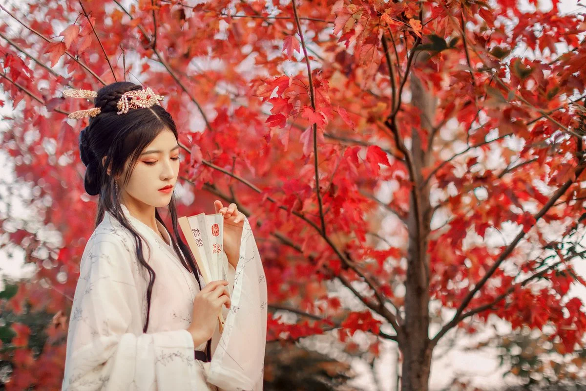 Captivating Visuals: YiTuYu Art Language Vol.5695 Featuring Xiao Tian Tian