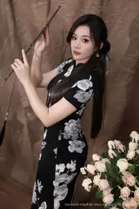 Nan Qiao XiuRen No.10655 Exudes Modern Oriental Charm in a Stunning Floral Dress - image 12