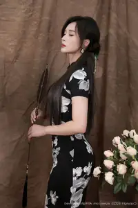 Nan Qiao XiuRen No.10655 Exudes Modern Oriental Charm in a Stunning Floral Dress - image 26