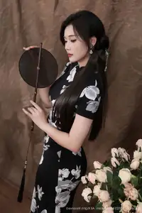 Nan Qiao XiuRen No.10655 Exudes Modern Oriental Charm in a Stunning Floral Dress - image 24
