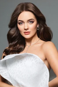 Stunning 19-Year-Old South African Beauty Representing Her Nation at the Miss World Pageant - image 0