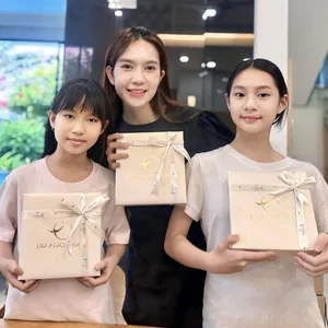The Viral Charm of Ly Hai’s 12-Year-Old Daughter: A New Generation of Style - image 6