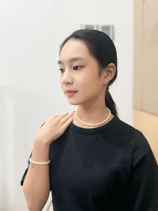 The Viral Charm of Ly Hai’s 12-Year-Old Daughter: A New Generation of Style - image 8