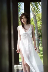 Emi Kobayashi Bibou no Kajitsu Photo Series - Stunning Japanese Model Gallery - image 4