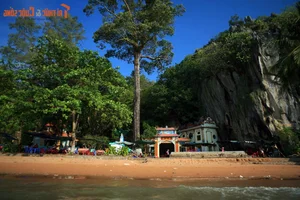 Breathtaking Ocean View Temples You Must Visit in Vietnam - image 8