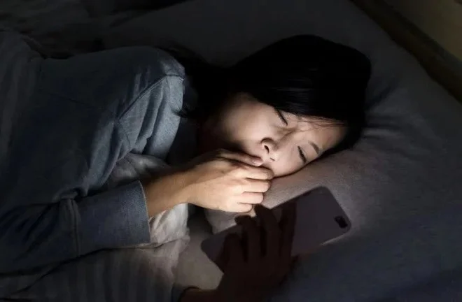 10 Zero-Cost Bedtime Habits for Radiant and Glowing Skin
