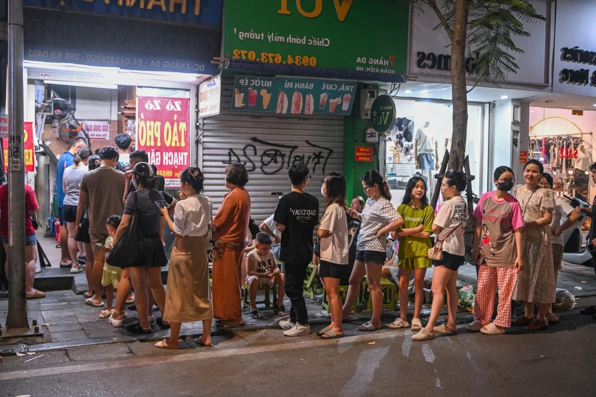 Hanoi Street Food: The Famous Tào Phớ Shop Where Locals Queue for a Taste