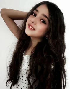 From Global Sensation to Mature Icon: The Evolution of the 'Most Beautiful Girl' - image 2