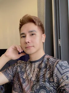 Vietnamese Singer Chu Bin: A Look into His Controversial Career - image 0