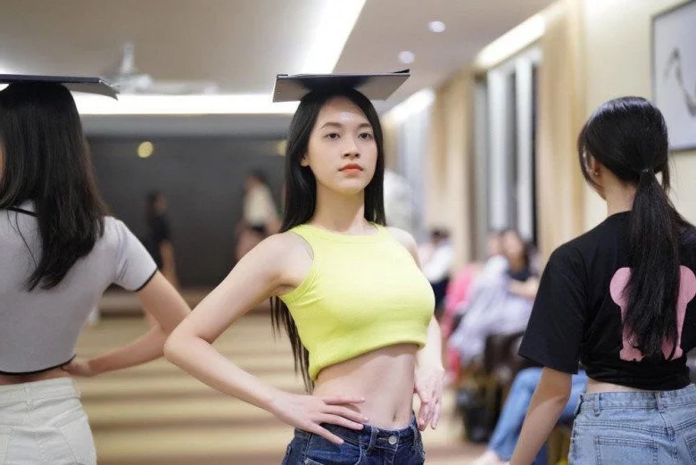 Vietnamese Beauty Queens and Academic Excellence: Discover the Stars from the Same School as Olympia Champions