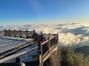 Fansipan: Discover the Breathtaking Sea of Clouds from the Peak, an Unforgettable Northwest Adventure. - image 1