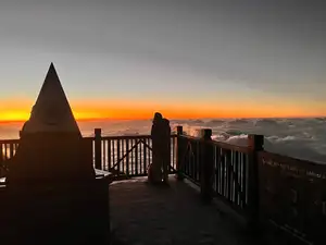 Fansipan: Discover the Breathtaking Sea of Clouds from the Peak, an Unforgettable Northwest Adventure. - image 9