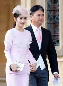 Netizens Express Concern Over 'Milk Tea Girl' Zhang Zetian's Pale Appearance - image 5