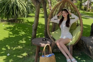 Dang Thanh Giang: The Stunning Transformation of Goalkeeper Dang Van Lam's Younger Sister at 18 - image 0