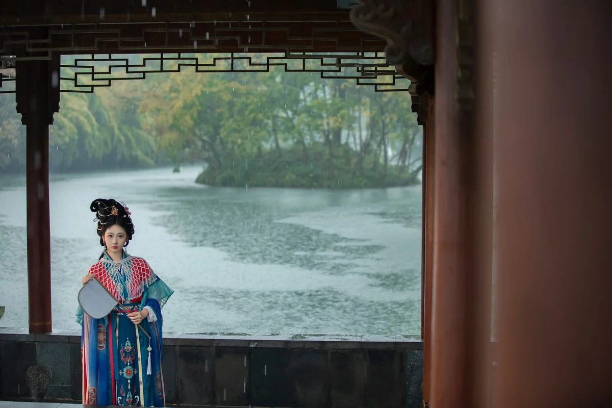 YiTuYu Art Language Vol.6038 Jiao Yi Zhi Sui Sui: A Masterclass in Visual Storytelling and Aesthetic Portraiture