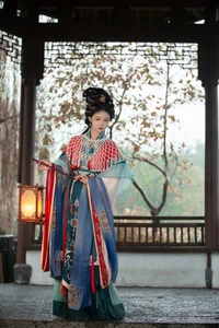YiTuYu Art Language Vol.6038 Jiao Yi Zhi Sui Sui: A Masterclass in Visual Storytelling and Aesthetic Portraiture - image 12