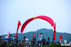 Spectacular Paragliding Event Debuts in Vietnam’s Scenic Mountainous District - image 3